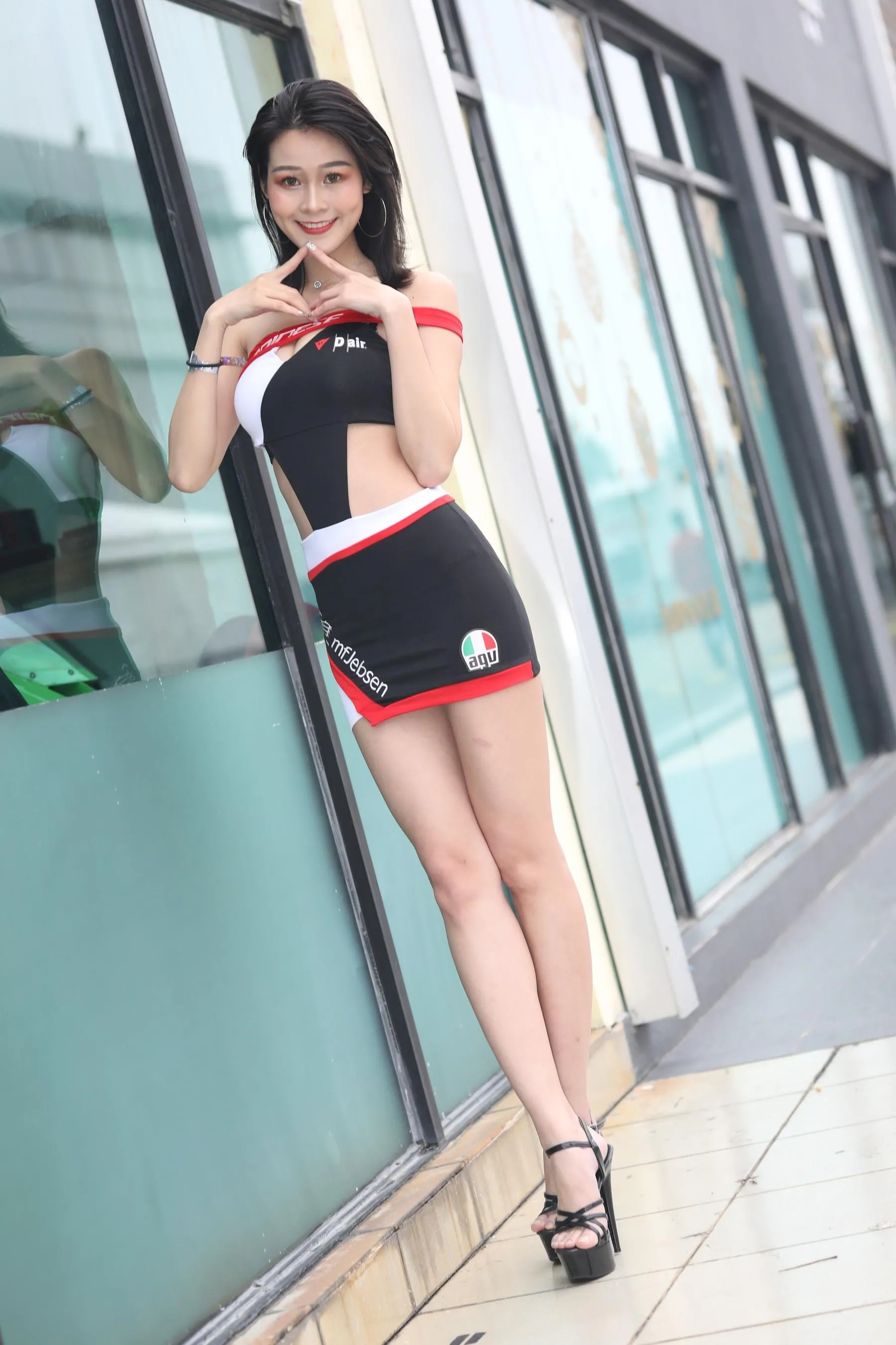 [魔镜街拍] NO.080 展会街拍模特2 [118P]插图1